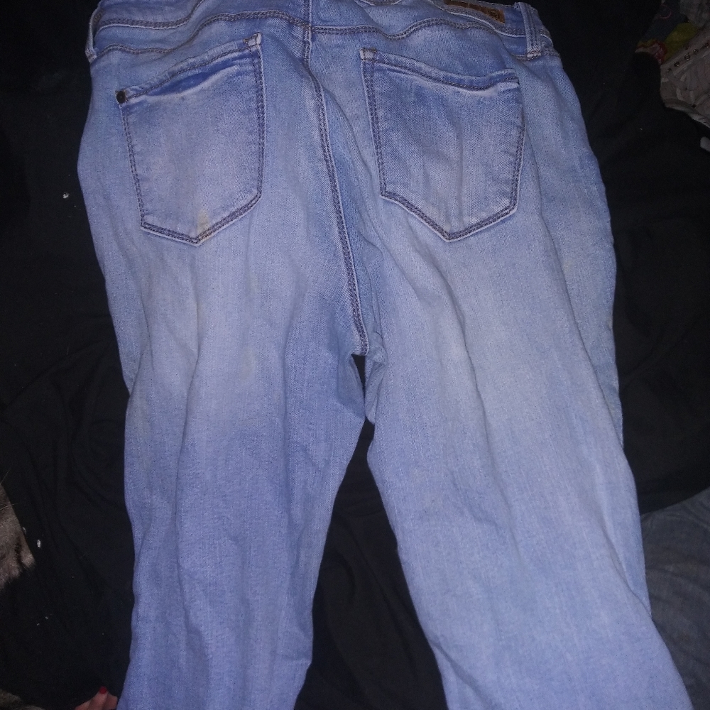 Jeans - Picture 3 of 4